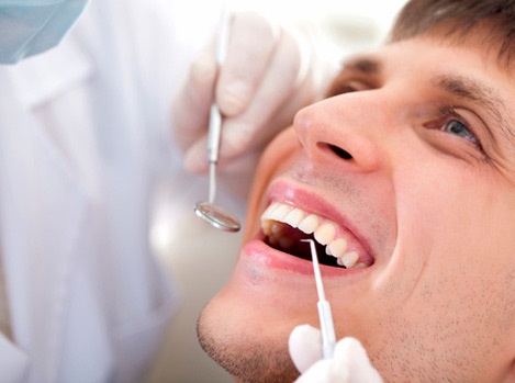 Опасный возраст: особенности стоматологических проблем у мужчин